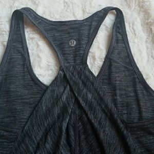 Beautiful lululemon tank